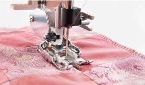 Husqvarna Pied Quilting avec Guide dans la Couture Semelle iInterchangeable