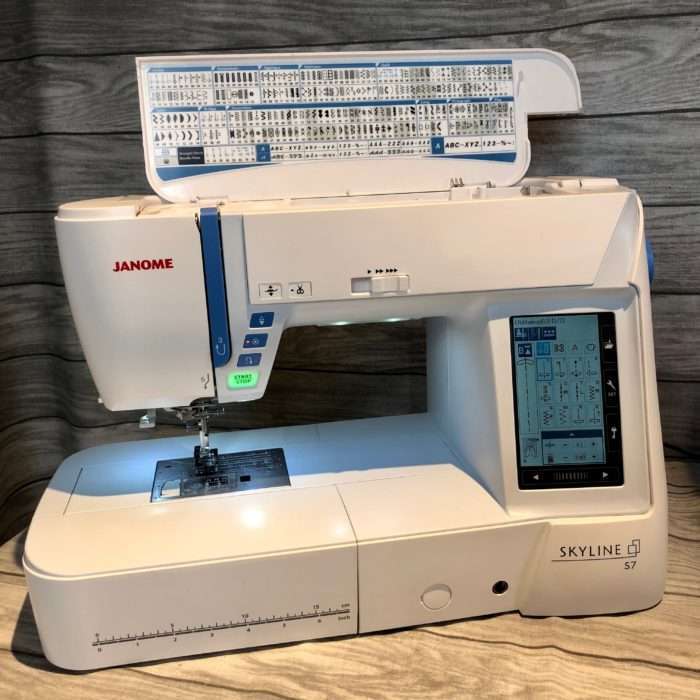 Janome Skyline S7 machine a coudre Occasion McpLyon