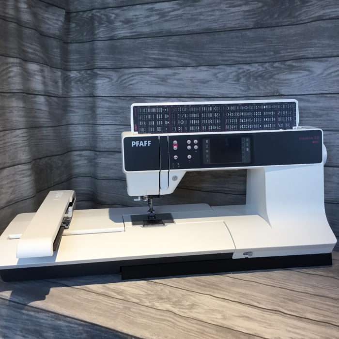 Pfaff - Brodeuse/Machine à coudre - Creative 3.0 + Coffret 18 fils OFFERT – Image 2