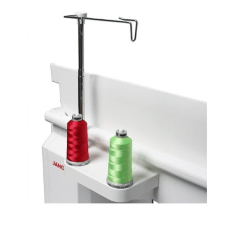 Janome Support à fils 2 couleurs Les machines à coudre de Patricia